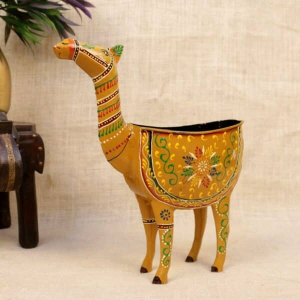 IRON PAINTED CAMEL PLANTER 2