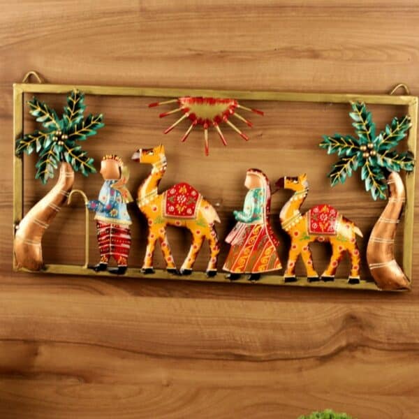 IRON PAINTED WALL CAMEL FRAME 2