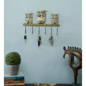 Multicolour Iron Metal Painted Wall 3 Owl 6 Key Holder