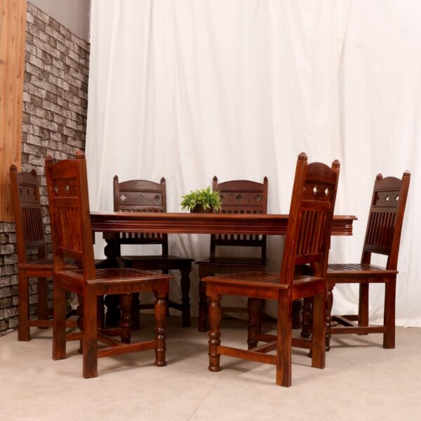 Classic Whimsical Clover Dining Set1