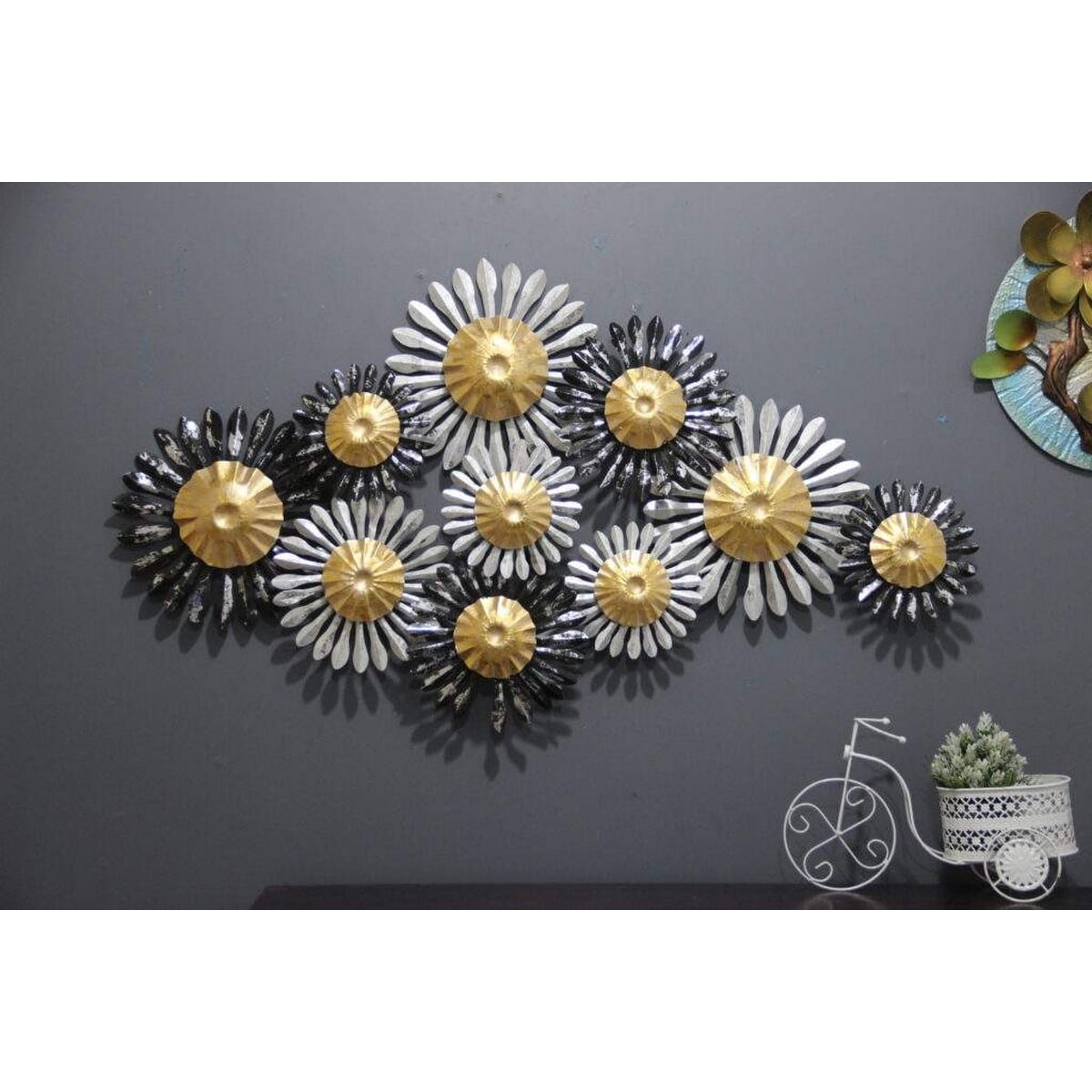 Blossoming Elegance Beautiful Metal Flower Wall Art for Home Decor